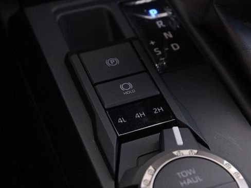 Certified 2024 Toyota Tacoma SR5 image 19