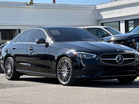 Used 2024 Mercedes-Benz C 300 4MATIC Sedan image 2