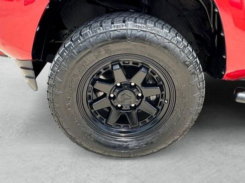 Used 2023 Toyota Tacoma SR AWD/4WD image 23