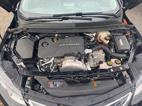 Used 2017 Chevrolet Volt LT w/ Comfort Package image 42