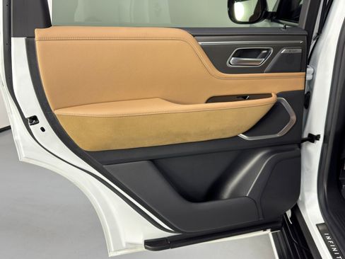 Used 2025 INFINITI QX80 Luxe image 46