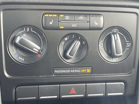 Used 2016 Volkswagen Beetle R-Line image 26