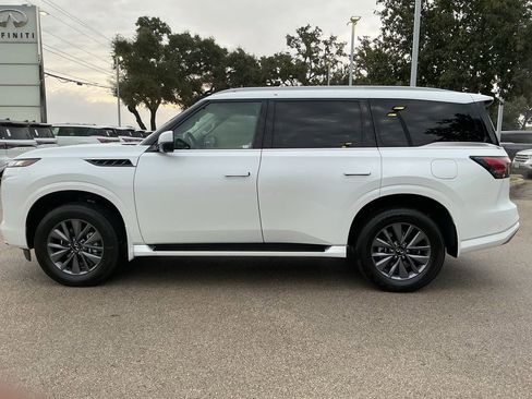New 2026 INFINITI QX80 Pure AWD/4WD image 8