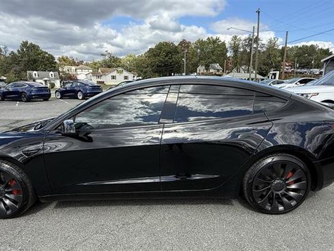 Used 2023 Tesla Model 3 Performance image 2
