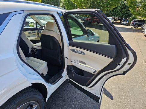 New 2026 Genesis GV70 2.5T Advanced AWD/4WD image 26