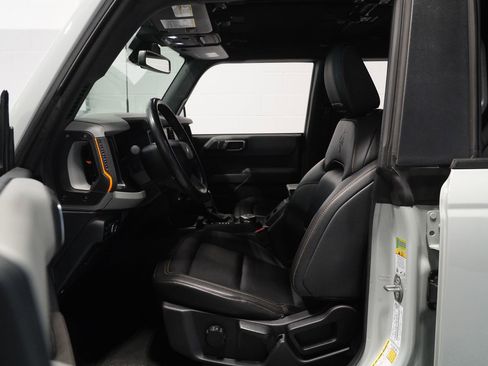 Used 2022 Ford Bronco Badlands AWD/4WD image 12