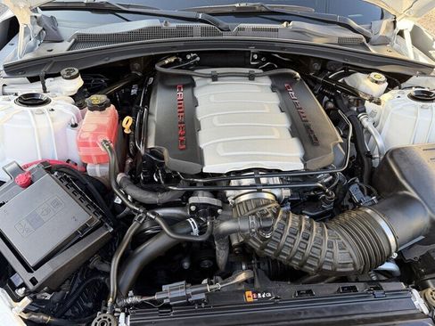 Used 2019 Chevrolet Camaro SS image 31