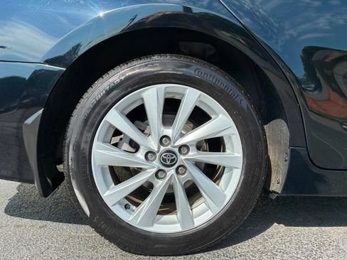 Used 2021 Toyota Camry LE FWD image 28