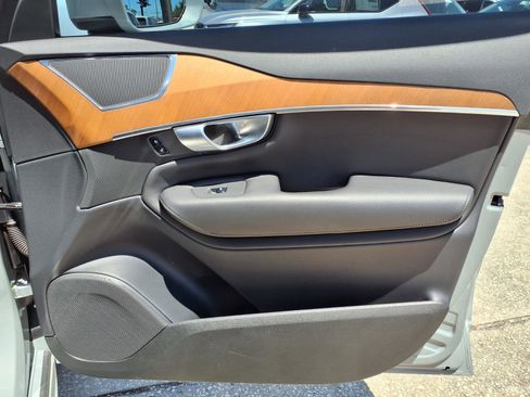 Certified 2024 Volvo XC90 B6 Plus AWD/4WD image 13