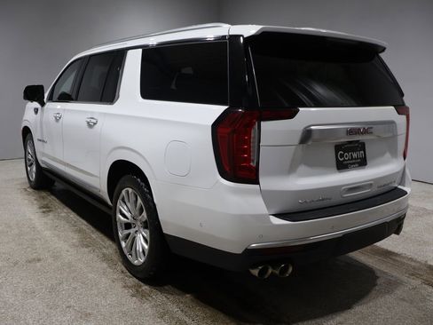 Used 2024 GMC Yukon XL Denali w/ Denali Reserve Package image 5