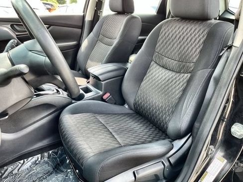 Used 2019 Nissan Rogue S AWD/4WD image 14