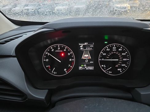 Used 2024 Subaru Crosstrek 2.0i Premium image 10