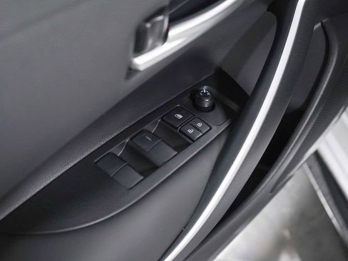New 2025 Toyota Corolla SE image 21