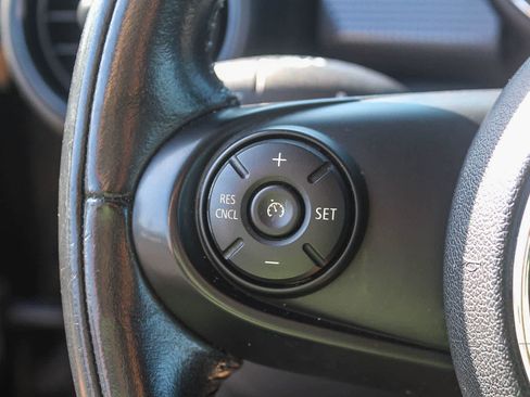 Used 2019 MINI Cooper 2-Door Hardtop w/ Signature Upholstery Package FWD image 28