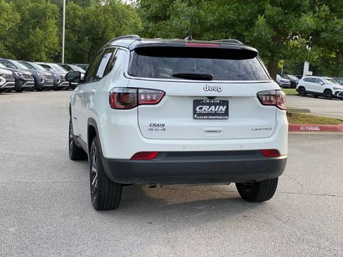 Used 2025 Jeep Compass Limited AWD/4WD image 5