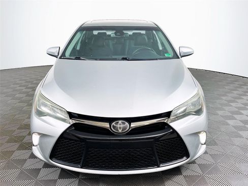Used 2015 Toyota Camry XSE w/ Advanced Technology Package FWD image 2
