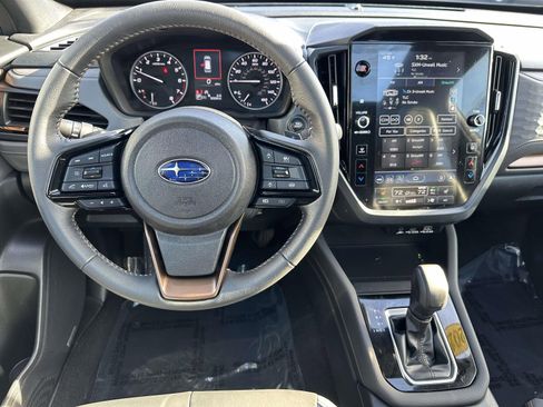 Used 2025 Subaru Forester Sport image 8