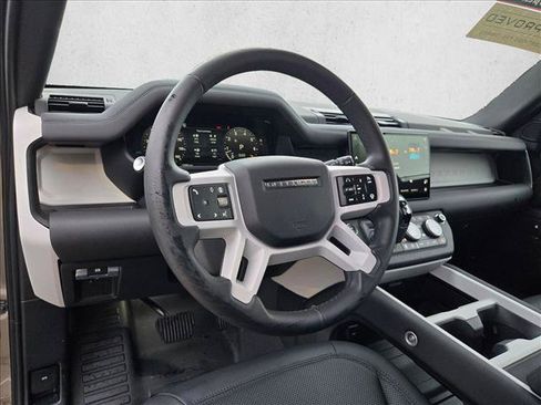 Certified 2025 Land Rover Defender 110 S AWD/4WD image 10