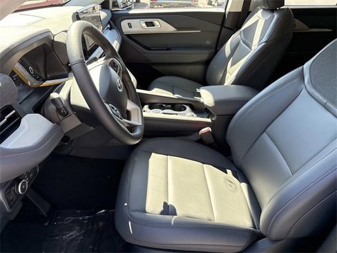 New 2026 Ford Explorer Active w/ Active Comfort Package image 24