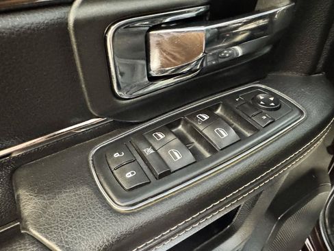 Used 2017 RAM 2500 Limited AWD/4WD image 10