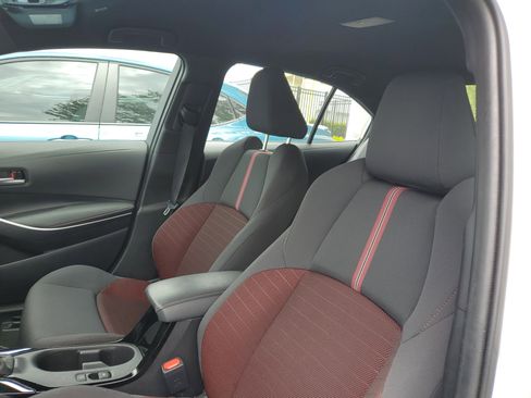 Used 2024 Toyota Corolla SE FWD image 8