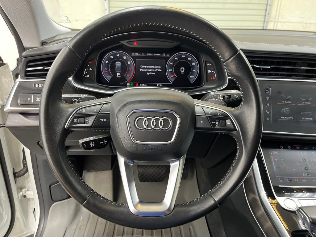 Used 2019 Audi Q8 Prestige AWD/4WD image 16