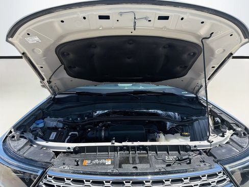 Used 2020 Ford Explorer Limited AWD/4WD image 32