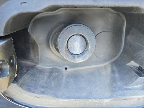 Used 2024 Chevrolet Equinox LT w/ LPO, Floor Liner Package FWD image 12
