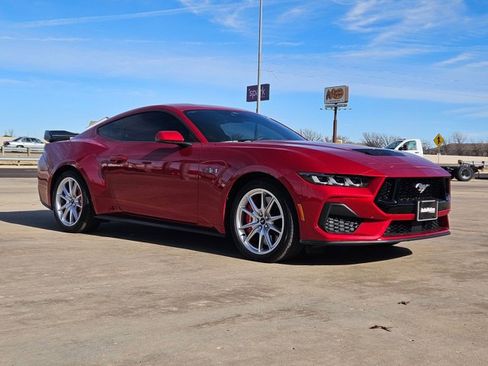 Used 2024 Ford Mustang GT Premium image 3