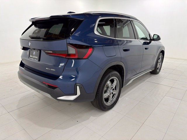 Certified 2024 BMW X1 xDrive28i w/ Technology Package AWD/4WD image 5