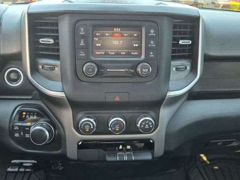 Used 2022 RAM 1500 Big Horn AWD/4WD image 32