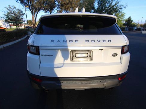 Used 2017 Land Rover Range Rover Evoque HSE AWD/4WD image 11