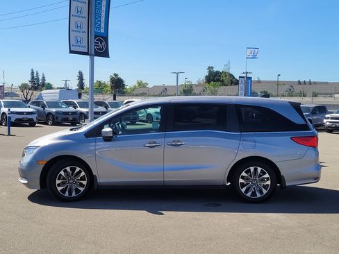 Used 2023 Honda Odyssey EX-L image 8