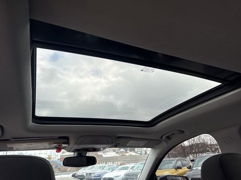 Used 2019 GMC Terrain SLE w/ Driver Convenience Package image 17