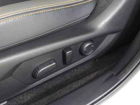 Certified 2025 Subaru Crosstrek 2.5i Limited w/ Crosstrek Mirror Package image 23