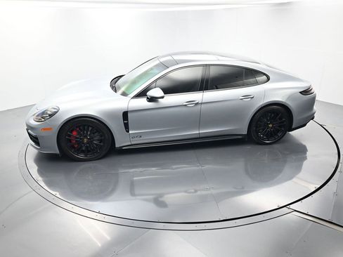 Used 2020 Porsche Panamera GTS image 23