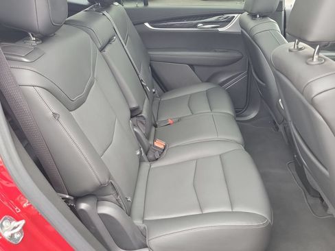 Certified 2024 Cadillac XT6 Premium Luxury w/ Technology Package FWD image 28