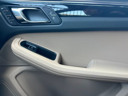 New 2026 Porsche Macan AWD/4WD image 19