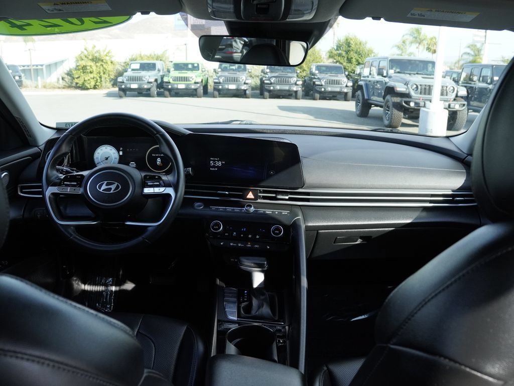Used 2024 Hyundai Elantra Limited FWD image 35