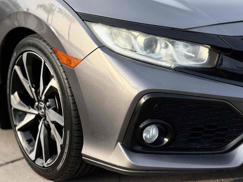 Used 2018 Honda Civic Si image 13