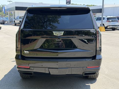 Used 2025 Cadillac Escalade Sport Platinum AWD/4WD image 9