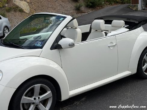 Used 2007 Volkswagen Beetle Triple White Edition FWD image 30