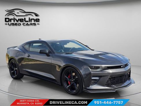 Used 2018 Chevrolet Camaro SS RWD image 9
