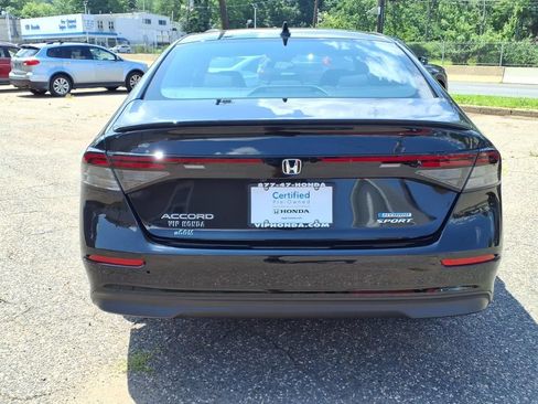 Used 2024 Honda Accord Sport image 5