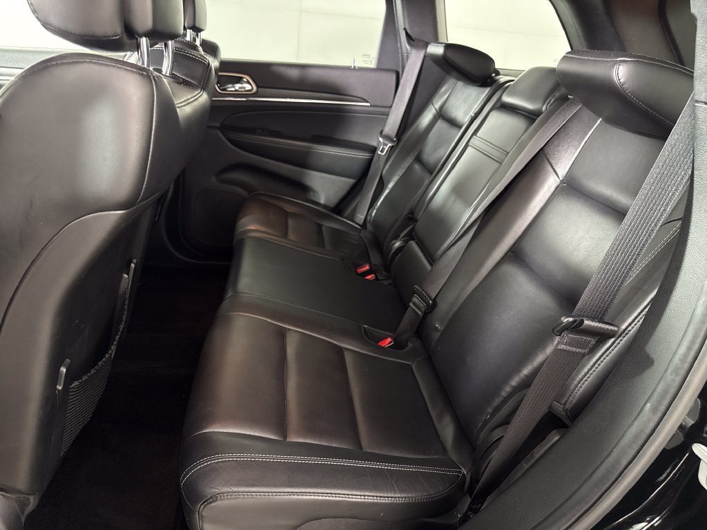 Used 2017 Jeep Grand Cherokee Limited AWD/4WD image 13