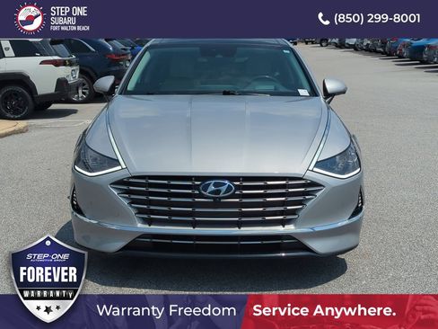 Used 2023 Hyundai Sonata Limited w/ Cargo Package FWD image 10