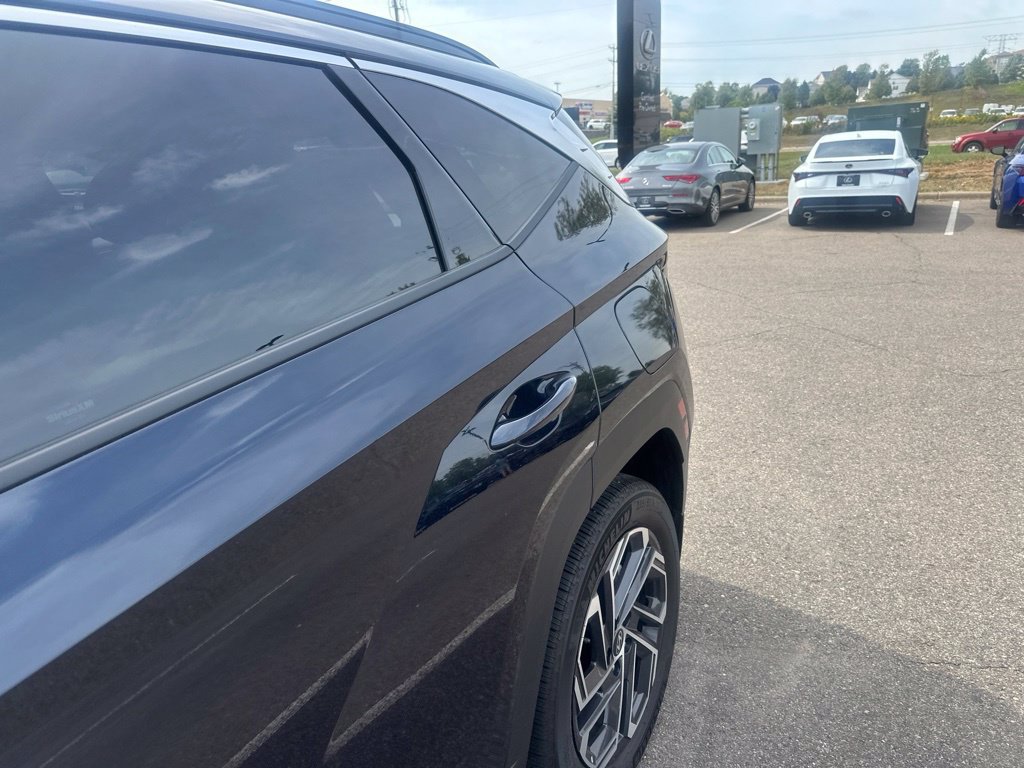 Used 2025 Hyundai Tucson Limited AWD/4WD image 7