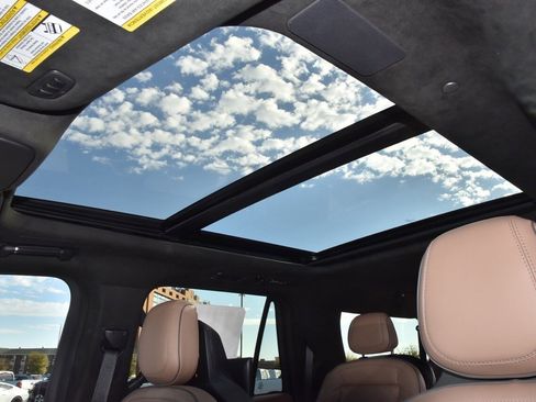 New 2025 Lincoln Navigator L Black Label image 37