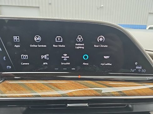 Used 2021 Cadillac Escalade ESV Premium Luxury Platinum AWD/4WD image 35