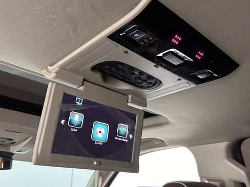 Used 2017 Chevrolet Silverado 3500 High Country w/ Duramax Plus Package image 29